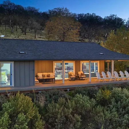 Vineyard Setting With 180 Panoramic Lake Views